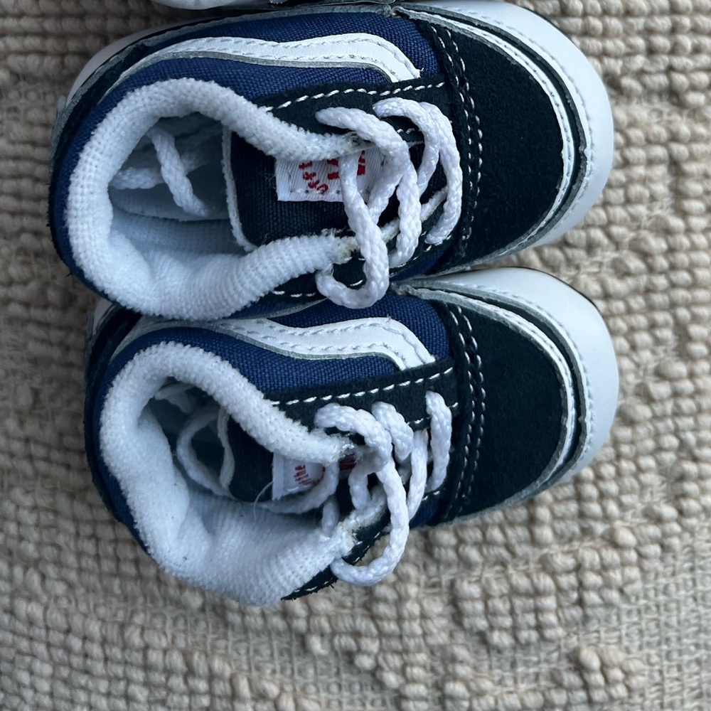 Newborn Vans